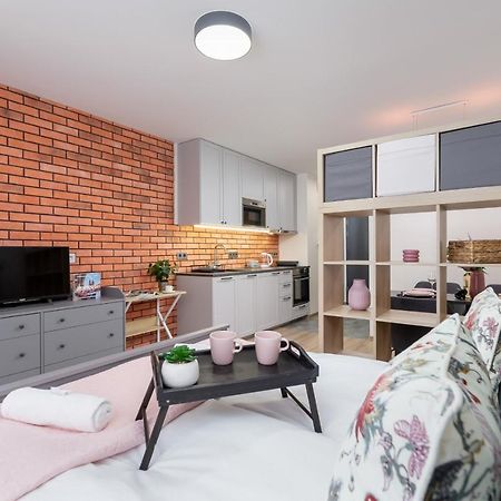 Deluxe Studio Cracow Arianska By Noclegi Renters Cracóvia Exterior foto