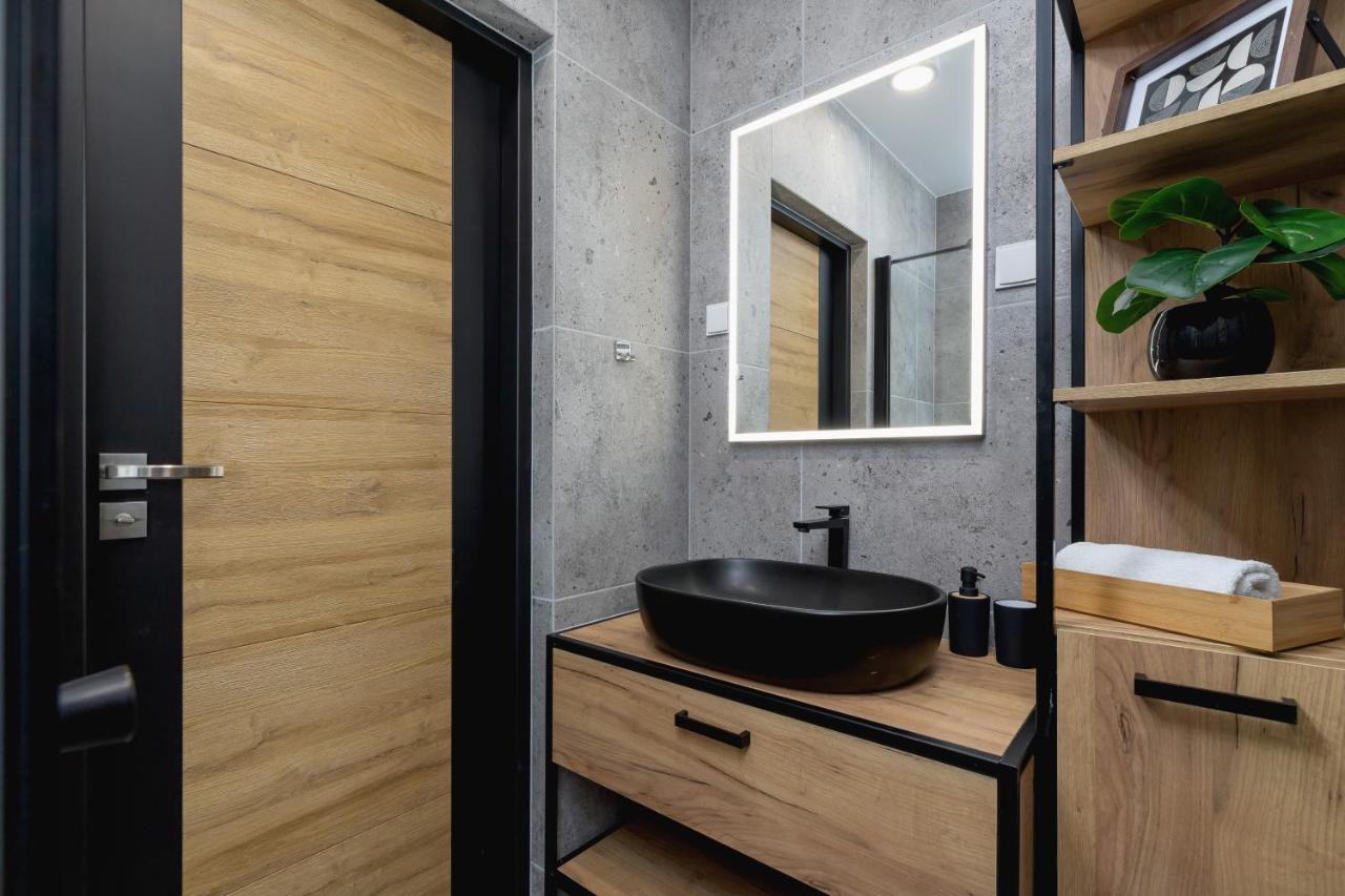 Deluxe Studio Cracow Arianska By Noclegi Renters Cracóvia Exterior foto